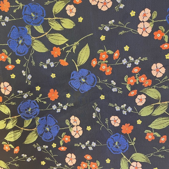 NWOT Navy Floral Brocade Mini Size 4 - Picture 5 of 5